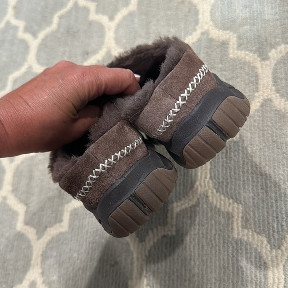 Merrell Size 6 Brown Suede Worn Once - Picture 2 of 3